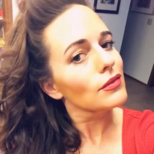 Meet your Posher, Adele